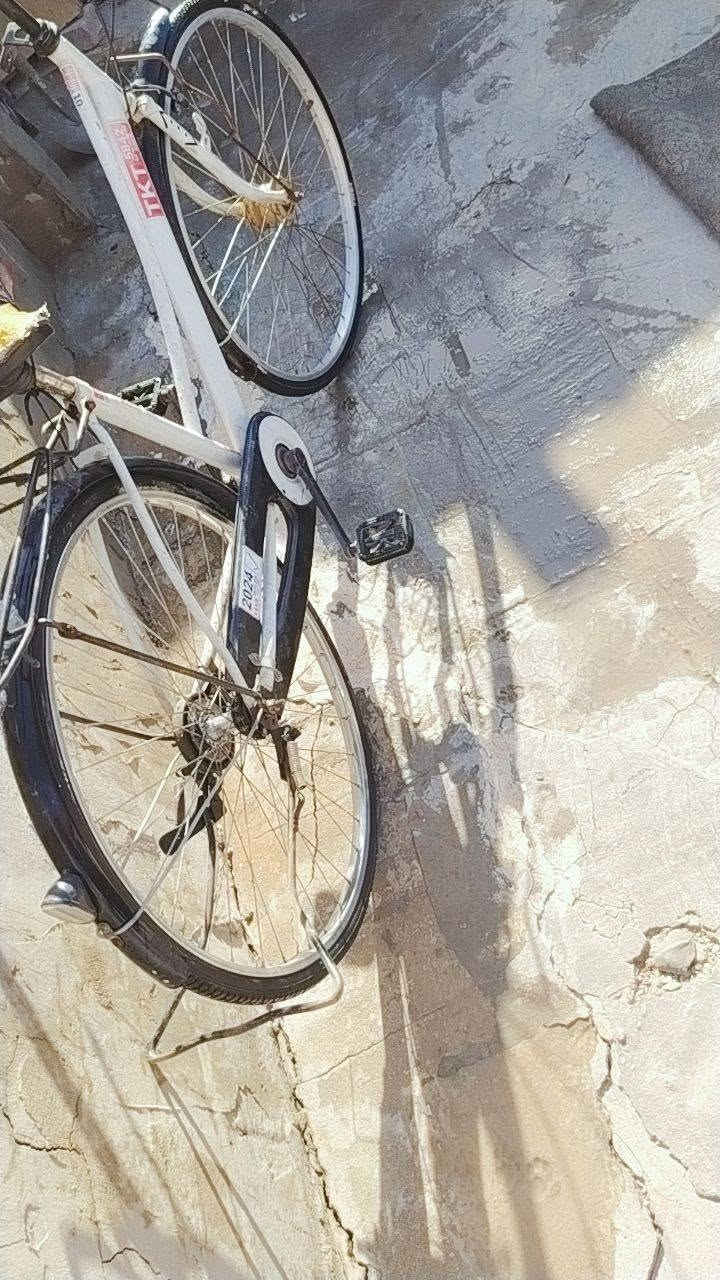 السلام عليكم بايسكل ياباني ثقيل للبيع السعر عل هاذا الرقم حاجيني ***********
