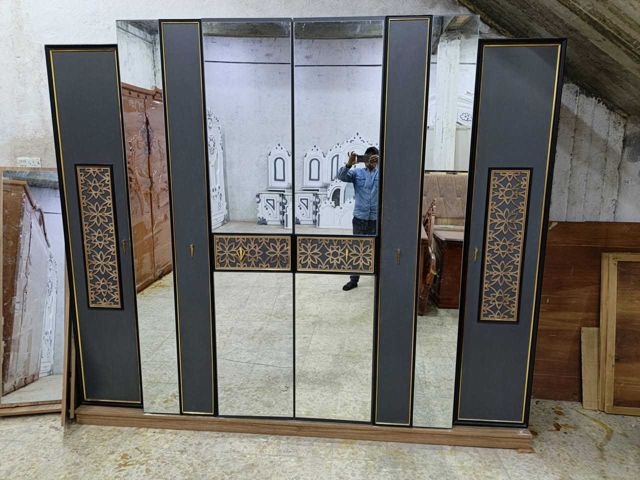 غرفه تركي جديده ٧٥٠ بيع مستعجل ناصريه ***********
