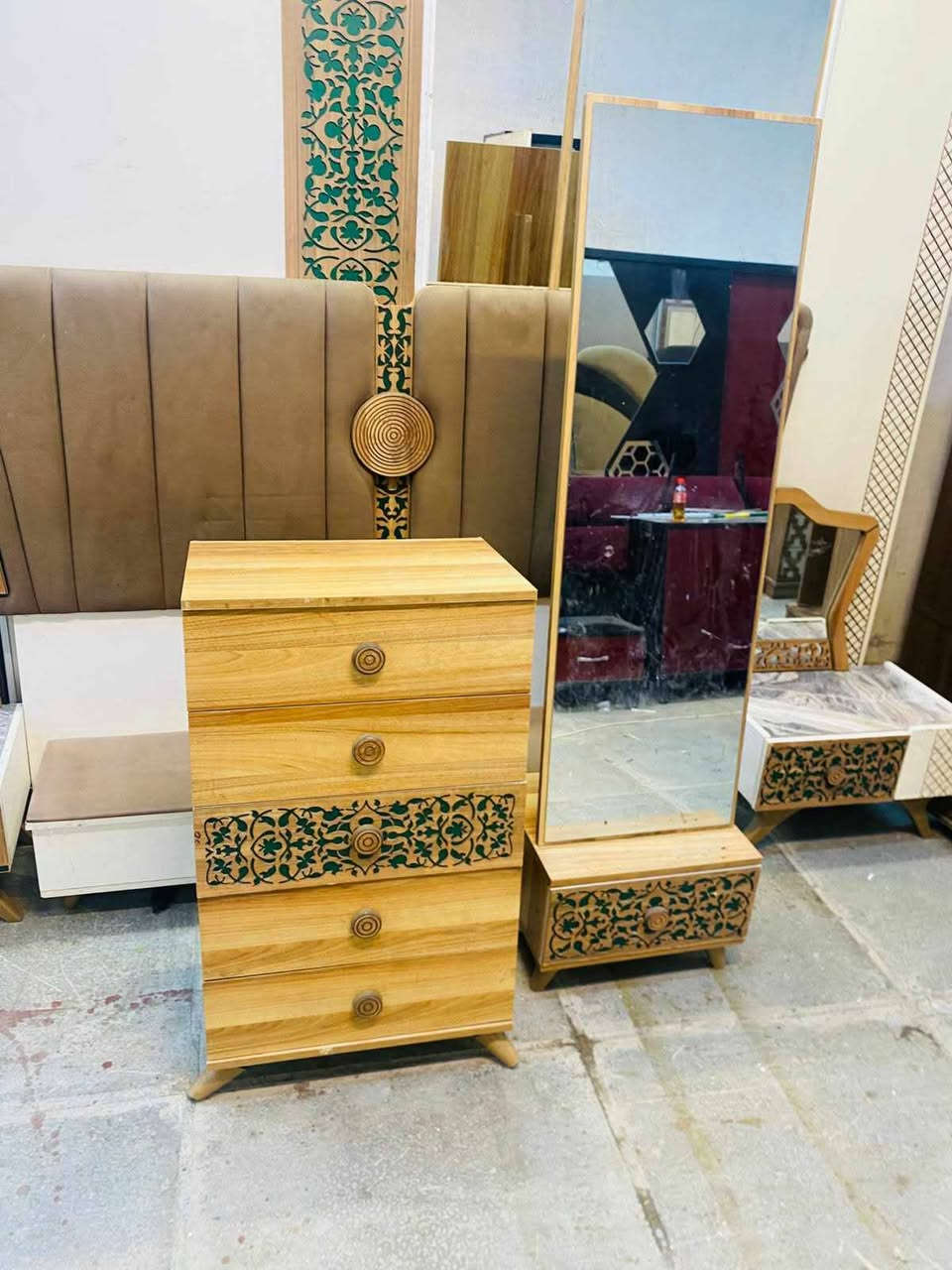 غرفة تركيا مستخدم نضيف 
 ✔️تتكون من 10 قطع موديل حلو 
💰 السعر بسس  750قففل 
🚚 شد ونقل داخل بغداد مجانا
📦 توصيل لجميع المحافظات (كروة)


**إذا كنت صاحب هذا الإعلان وتريد حذفه لأي سبب، رجاءا أرسل رسالة إلى الدعم الفني**