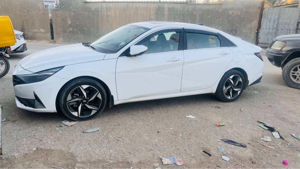 السلام عليكم 
للبيع فقط النترا 2023 خليجي فول مواصفات 
بصمة تشغيل
بصمة ابواب
تشغيل عن بعد
فتحة سقف (تنته)
وباقي مواصفات الالنترا
رقم أربيل الجديد
بيها ضربة بالجاملغ الأمامي خفيفة ومصلحه ع البارد وضربه بالجاملغ الخلفي شبر باقيه مامصلحها والصبغ ماطايح وترجع ع البارد 
العنوان البصرة شط العرب الجزيرة
*********** Singapore
