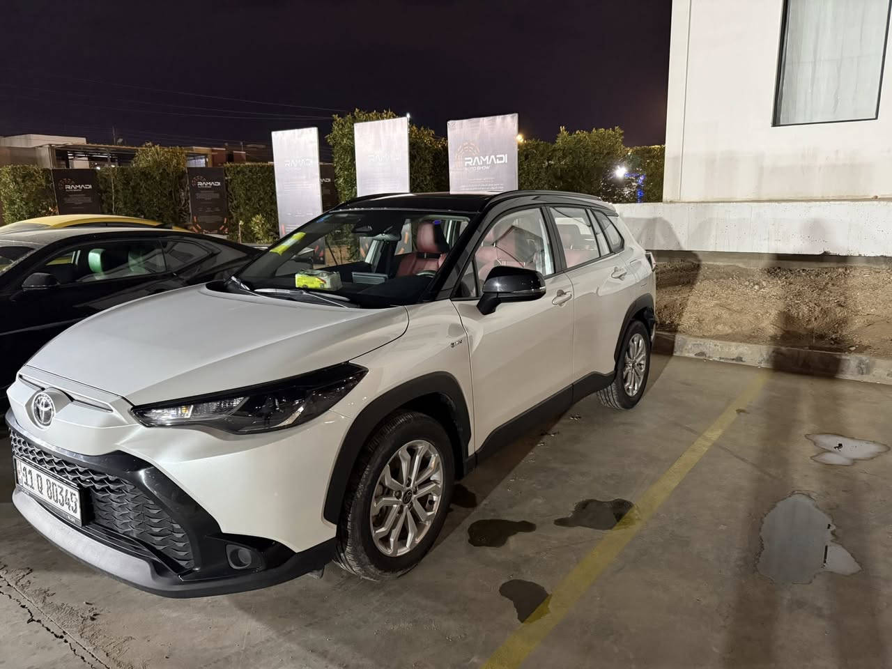 السلام عليكم 

فرونت لاندر 2025
محرك 2000
تو كلر (ابيض+اسود)
رقم بغداد بأسمي
ماشية 19 الف 
كشن جلد 
تبريد قطعتين 
كشن السائق كهرباء 
قيادة ذاتية 
وباقي المواصفات معروفة
السيارة في حالة الزيرو 
مكفولة من كلشي 
السعر 28 مليون و900 الف 
التواصل على الخاص او على الرقم ***********
