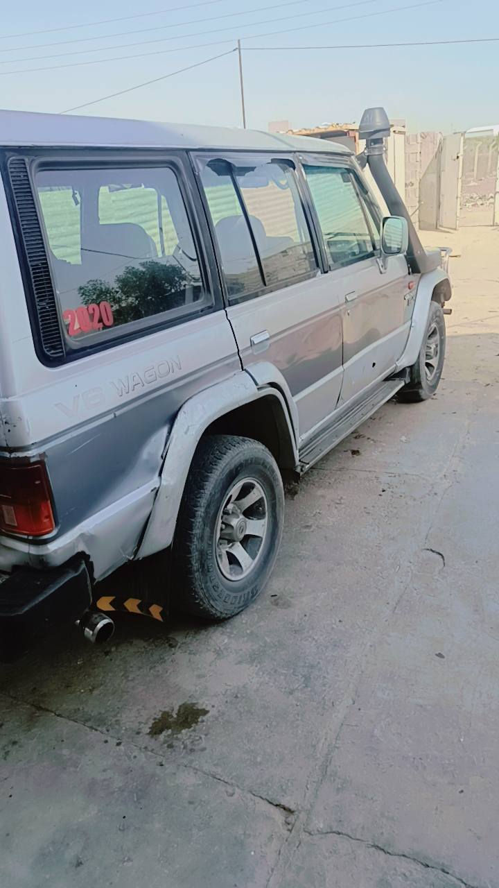 السلام عليكم كالوبر مديل ٩٣ بغداد صدر جديد تايرات ٧٠ بالميه هزه جديد السنويه ب اسمي تحويل ثاني يوم مكاني بغداد الجسر الفرنسي  السعر ٤٣ وبيها مجال  اتصل وادلل ***********
