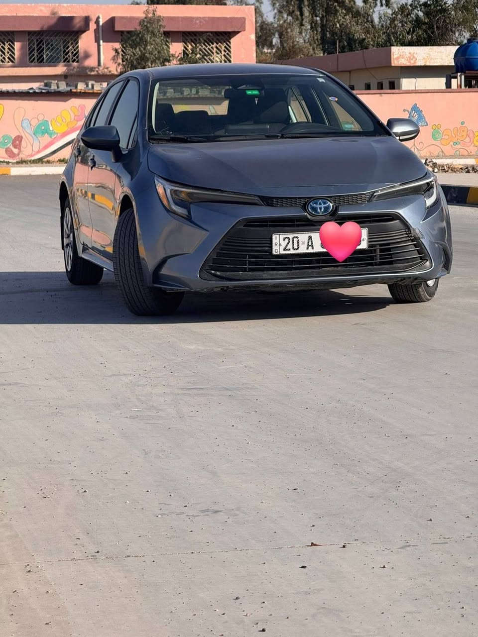 للبيع كورولا هايبرد موديل 23 ماشيه 11  /***********
