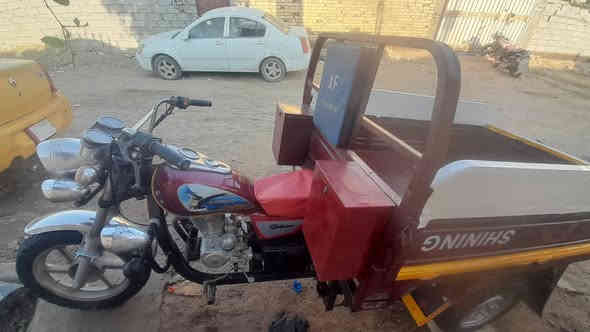 السلام عليكم ستوته مديل ٢٠١١رقم ابيض مكينه جديد بدي جديد تخم تاير  ركبه شاصي كفاله تحويل مباشر سعر مليون ٢٥٠ مكان دوانيه (***********)
