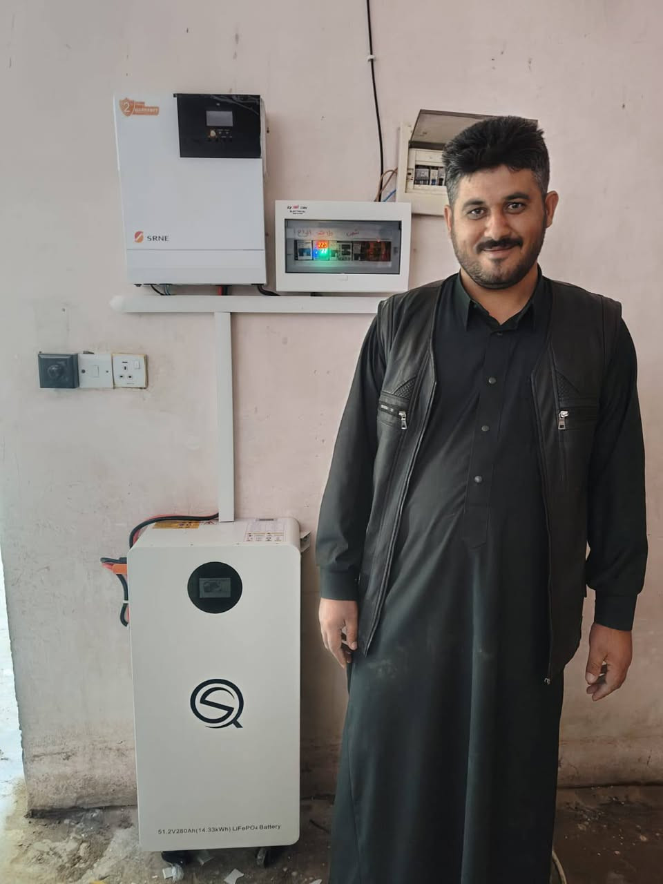 تم بفضل الله تجهيز وتنصيب  منظومة طاقة شمسية
لمنزل الاخ(#سيف_خليل_مزبان)

#ناحية_الرياض_قرية_الخربة

مكونات المنظومة:

🔵 9 الواح ذات وجهين وكفاءة عالية

🔵 بطارية 14.5 كيلوواط 

 🔵انفيرتر  5.6كيلوواط

مكتب هاني شاكر السلطان للطاقة الشمسية 

الحويجة #ناحية الرياض

هاني   ***********

ظافر ‏ ‪0780 680 4046‬‏

رعد ‏  ‪0782 496 9996‬‏
