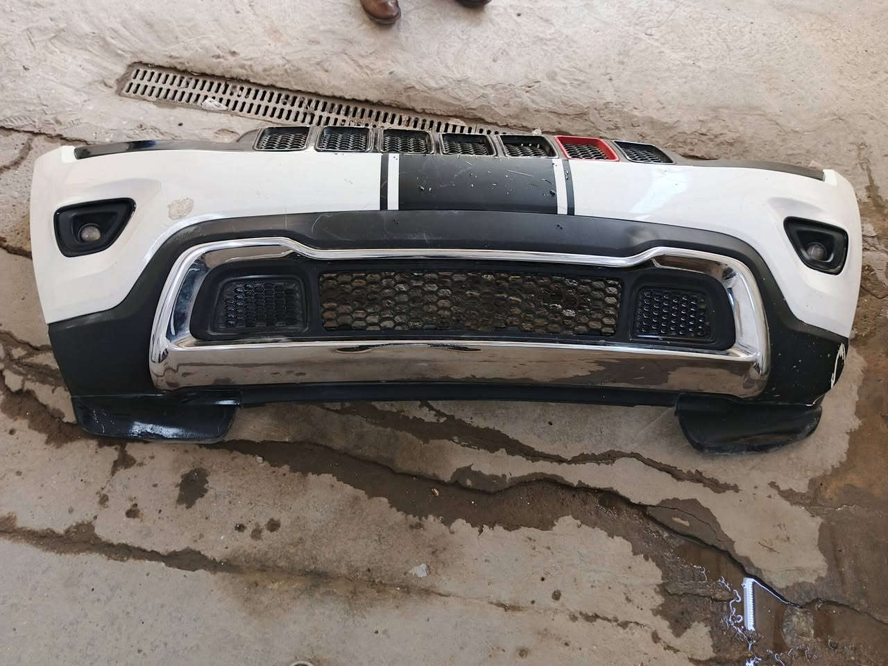 السلام عليكم عندي دعاميه مال جيب شيروكي كامله ما نقص اي شي قيمها بل يرضي الله العنوان كم ساره ***********
