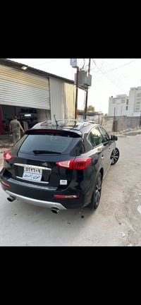 للبيع انفنتي QX50 موديل : 2017 الون:اسود المكينه:6 سلندر 3700  وضع قيا...
