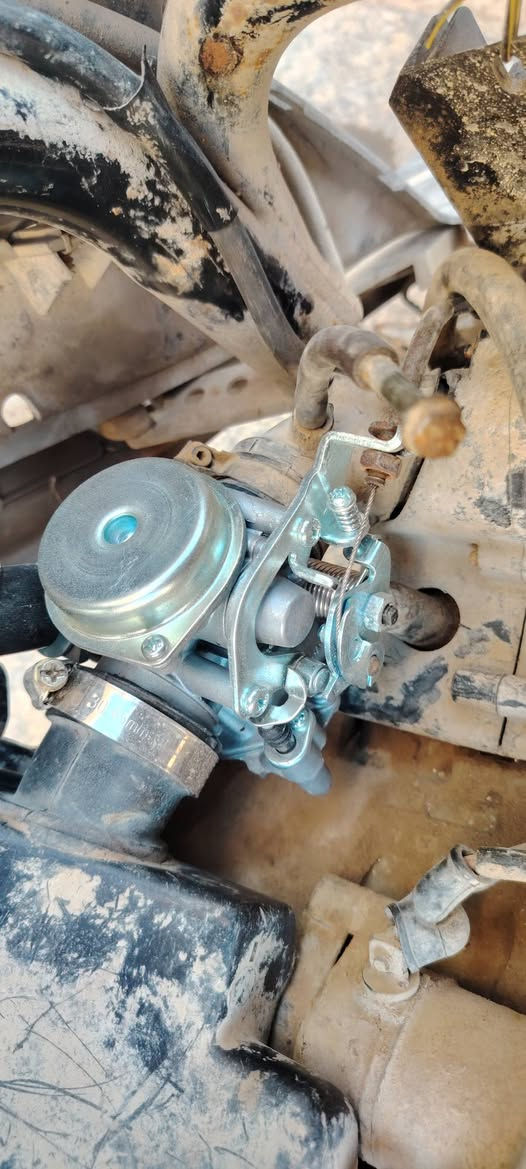 السلام عليكم شباب ماكس منغولي مثل ما موضح بالصوره كابريتر جديده اصلي تاير خلفي جديد ودهن هم مبدل جديد نقصها بس ناريه بالمشي تكوم تكطع ودشبول هم مثل ما واضح بالصوره قيم واخذ مكاني واسط
رقمي ***********
