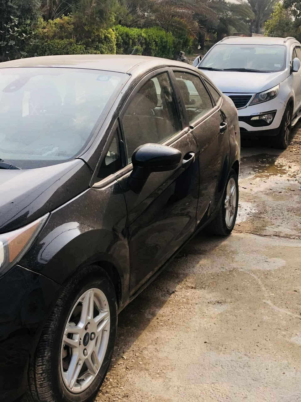 السلام عليكم للبيع فورد فيستا موديل 19 سنويه 27السياره جاهزة السعر الكلي شده المقدمه  45والشهر وكل شهر 3اوراق للاستفسار الاتصال على الرقم ***********
