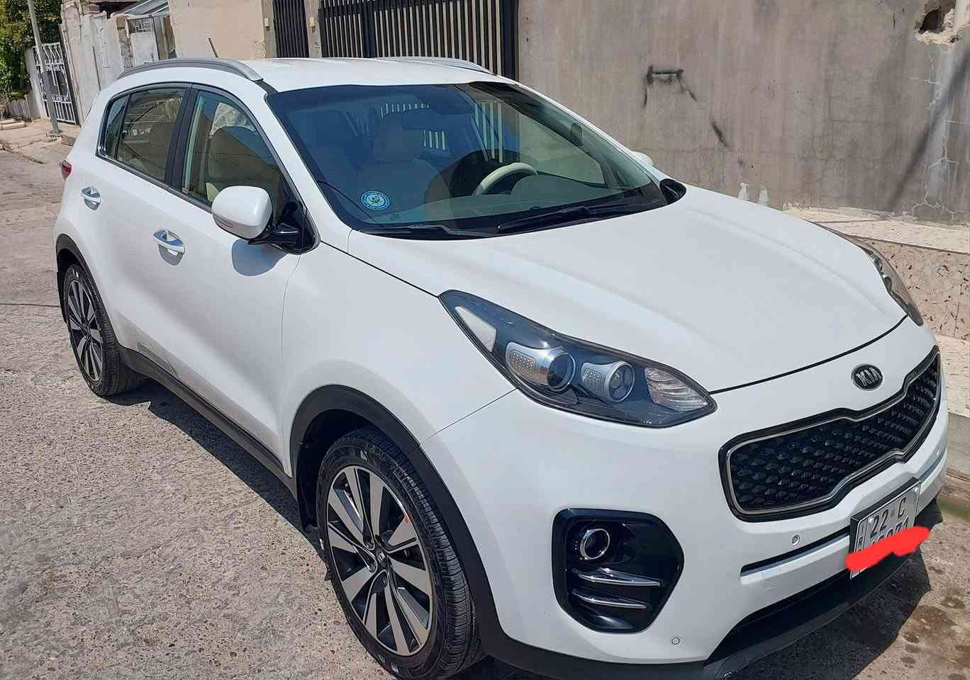 السلام عليكم، للمراوس فقط
سبورتج ٢٠١٧ سلوفاكي خليجي أربيل رقم وسنوية جديد كفالة من الصبغ والتبديل بيها بارد جدا بسيط
كير ومحرك وصدر مكفولات
ماشية ١٣٠ الف 
مواصفات حساسات امامي وخلفي
تبريد امامي وخلفي
مري شفط
تحكمات ومود درايف ونظام منحدرات
مراوس توسان ١٩ او ٢٠ ويفضل رقم شمالي 
السعر ١٨٢ 
رقم الهاتف *********** متوفر واتس
