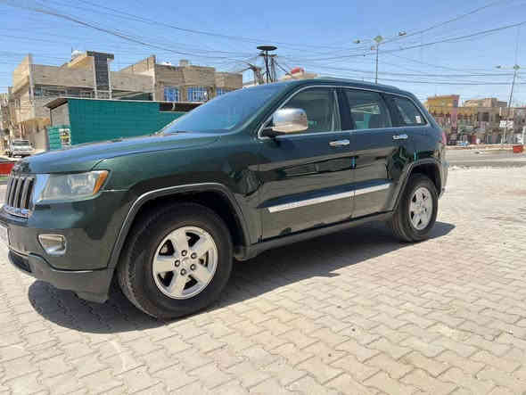 سلام عليكم   بيع فقط بدون مراوس جيب لاريدو موديل 2011 زيتوني الداخل عسلي السياره كلييين وسونارها موجود بل منشور السعر 150$ وبيها مجال بسيط 
مامتواجد ع فيس ***********
