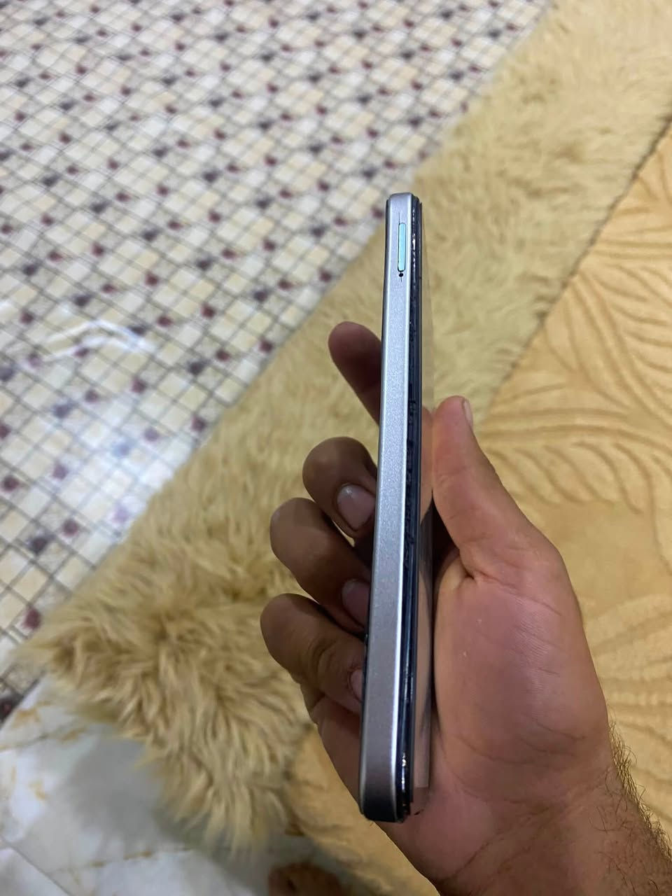 السلام عليكم شباب عندي جهاز تكنو سمارت 20جهاز حلو ويخبل ويخبل جهاز ذاكرته 128جهاز مبدل شاشه مالته نوعيه كلش زينه وبي عواج بل شاصي بس كلش قليل مامثر عله جهاز ابد وجهاز كلشي شغال ودبل شريحه وشحنه ثلاث ايام مايطفه يعني انسه شحن سعر جهاز 75وبي مجال كلش قليل ويه جهاز شاحنه مالته فقط ويرهم لمراوس بايفون عنواني البصرة القبله حي الشهداء رقمي ***********
