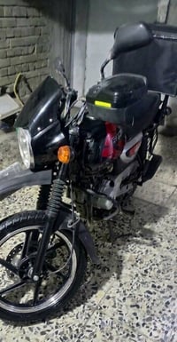 بوكسر مديل 2023 للبيع مكينة مكفولة لا مفتوحة ولا مجفتة ماشية ٣٧ الف حق...