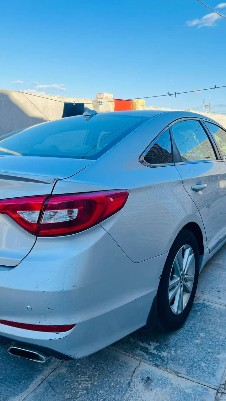 السلام عليكم
سوناتا 2016 وارد أمريكي مكينه 2400مفتوحه شرط مجفته  وكاله  ماشيه 133 بنيد مبدل فقط سرقه فقط بيه شخوط بسيطه بالباب الخلفي تجي تشوف السياره وتقتنع وبيك خير وتدلل سياره جديده وجاهزه مكاني حاليآ بغداد السعر 122بيه مجال بسيط للتواصل ***********
