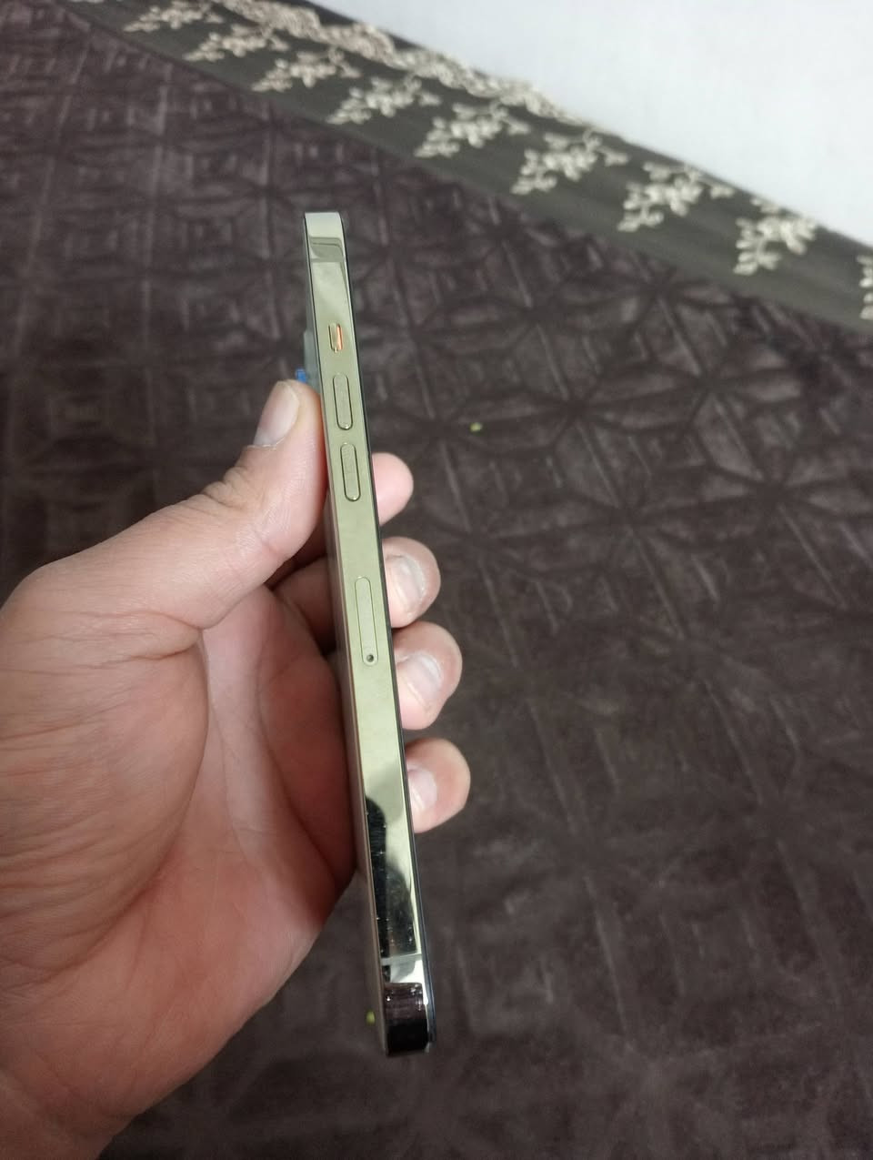 سلام عليكم اخوان جهاز ايفون 12برو ماكس بطارية 80 مبدل شاشة نوعية زينة ممتازة 3خيارات خير من  فيس ايدي شغال 
ميصرف نعمة كلشي شغال صوت صورة مبدل بي فقط شاشة رقمي *********** واتساب بيك خير ودلل
