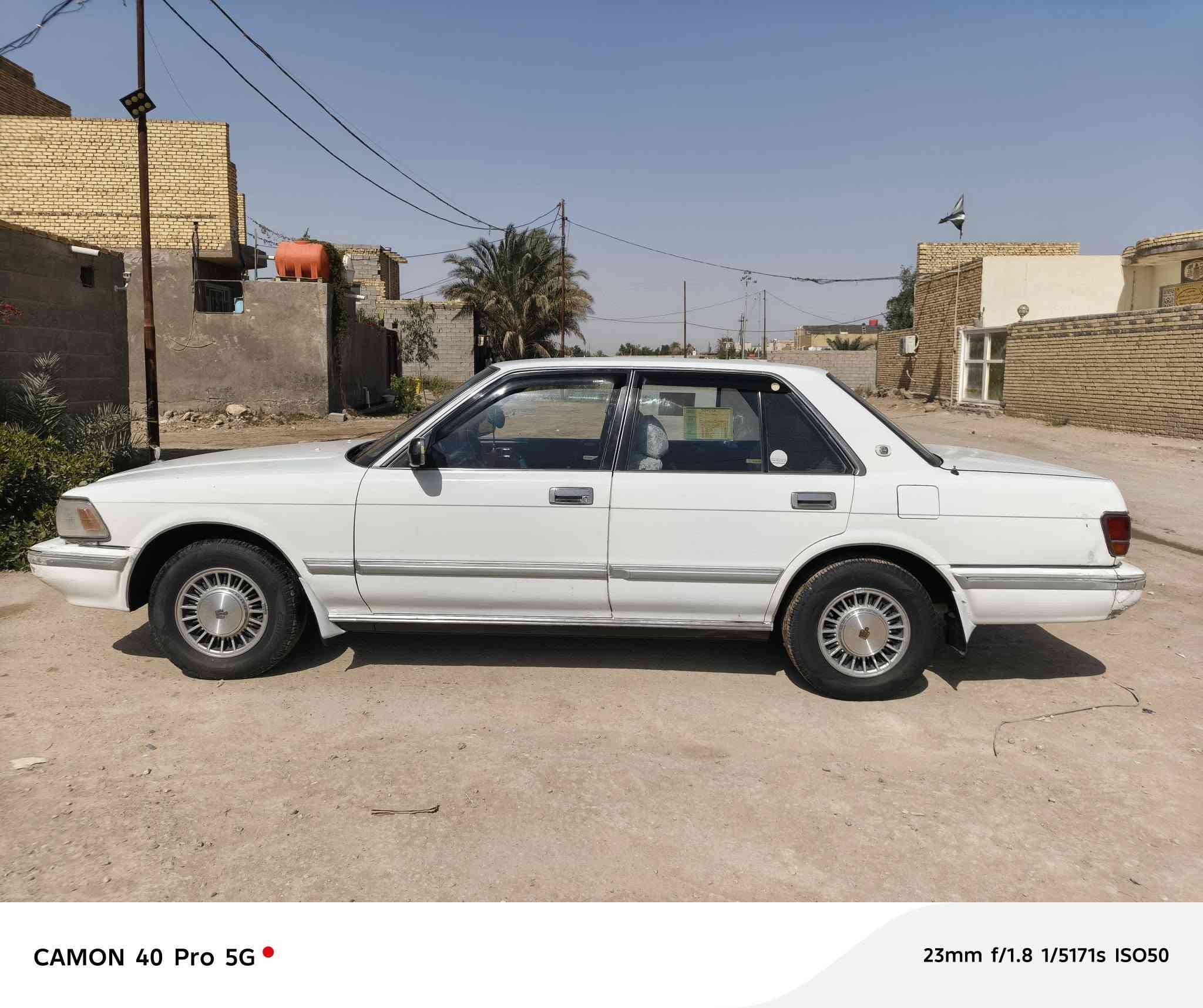 السلام عليكم كراون سيدان 91 للبيع سياره نضيفه وجاهزه ع اخر مكفوله من الضربه كلشي  بيها بلادي مكينه كير كله ع بلاد تبريد ثلج كهربائيات كلها شغاله مصبوغه عام للجماليه رقم نكليزي تحويل ثاني يوم مكانها ناصرية السعر 70 وبيها مجال للشراي اي ستفسار ع رقم *********** خاص مااجاوب
