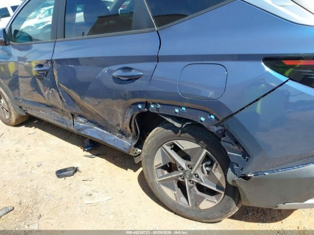 بسم الله الرحمن الرحيم 

متوفر للراغبين بالشراء المباشر من امريكا 

نوع السيارة: 2026 HYUNDAI TUCSON SEL PREMIUM

 تاريخ المزاد[Mon Jun 29, 4:30pm (AST)](https://www.iaai.com/SalesList/746~US/06292026)

 الضرر : موضح في الصور

 سعر السيارة :  12,975 $

   توفر شركتنا لكم أفضل الخدمات

للاستفسار اكثر  الاتصال بالأرقام التالية:

 ***********  متوفر واتساب

 ***********      متوفر واتساب

أوقات العمل :

طيلة أيام الأسبوع  

يبدا العمل من الساعة 4 عصرا حتى الساعة 11 ليلا 

نتشرف بزيارتكم لمقر المكتب مكتب الحياني لتجارة السيارات والنقل البري والبحري 

 العنوان : محافظة صلاح الدين - قضاء الشرقاط - تقاطع الجميله خصم - مجاور مستشفى ابن سينا الاهلي ومطعم خاتون
