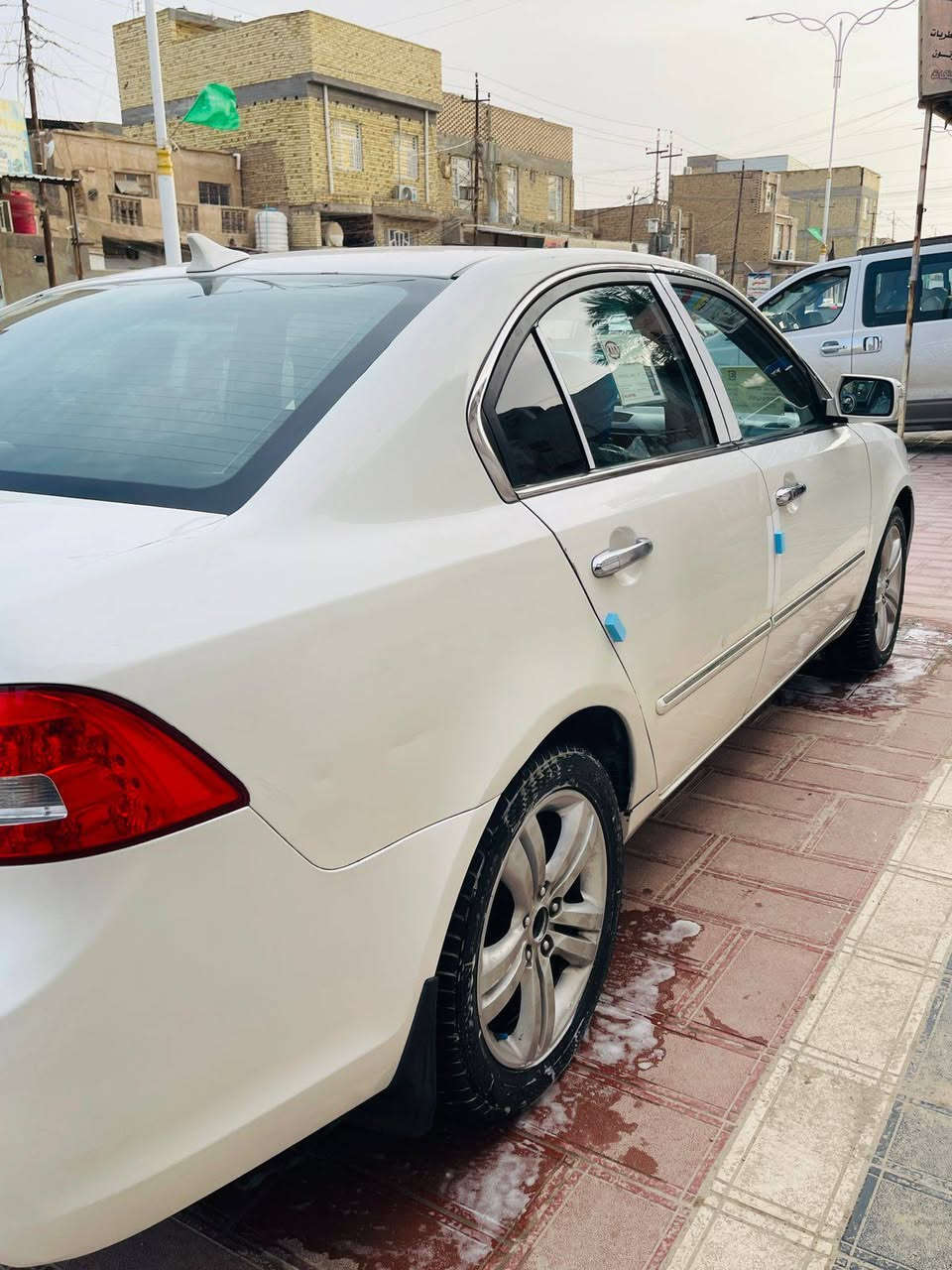 السلام عليكم ورحمه الله وبركاته
اوبتيما 2010 كارتون مكينه 2000 دوش
ادوات ادوات
كصة جنطه
دخول جديد زيرو ماماشي بلعراق
متوم بغداد على رقم الشاصي
وكاله بـ اسم المشتري
* كير مكينه شرط كارتون
* كشنات جلد
* حساسات خلفيه 
* مري شفط
* تحكم ستيرن
* تبريد ثلج
* حداديه 100%
* تخم تاير كرتون
سياره مال جناي ماناقصه برغي شرط
الــسـعـر 50ابيه مجال حك الجيه 
المـــڪـان ذي قار 
الاتصال/// ***********
