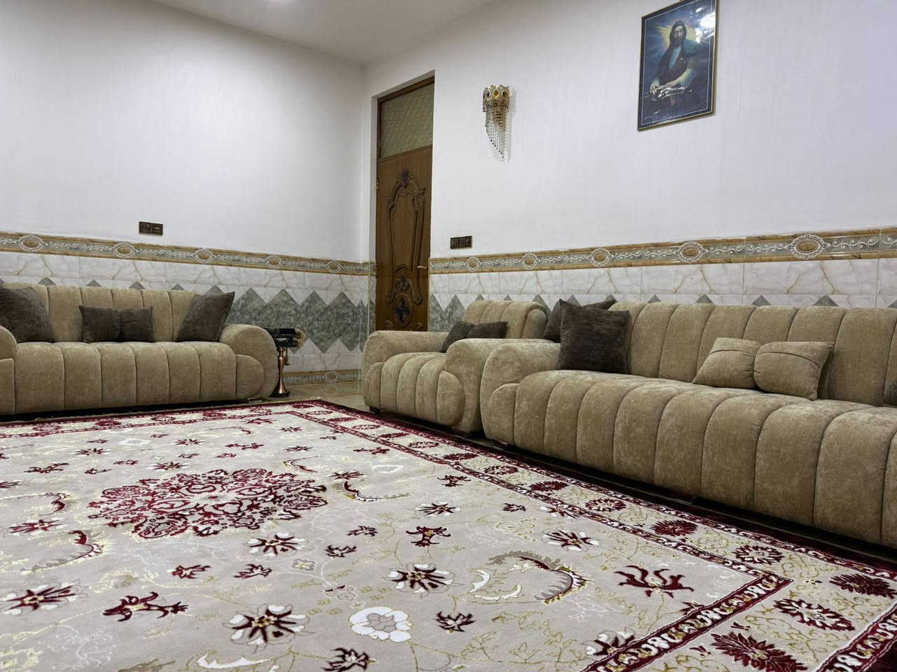 معمل أحمد السلطاني للأثاث المنزلي العنوان بابل الحمزة الغربي مجاور مكينة الثلج القديمة رقم الهاتف ***********
