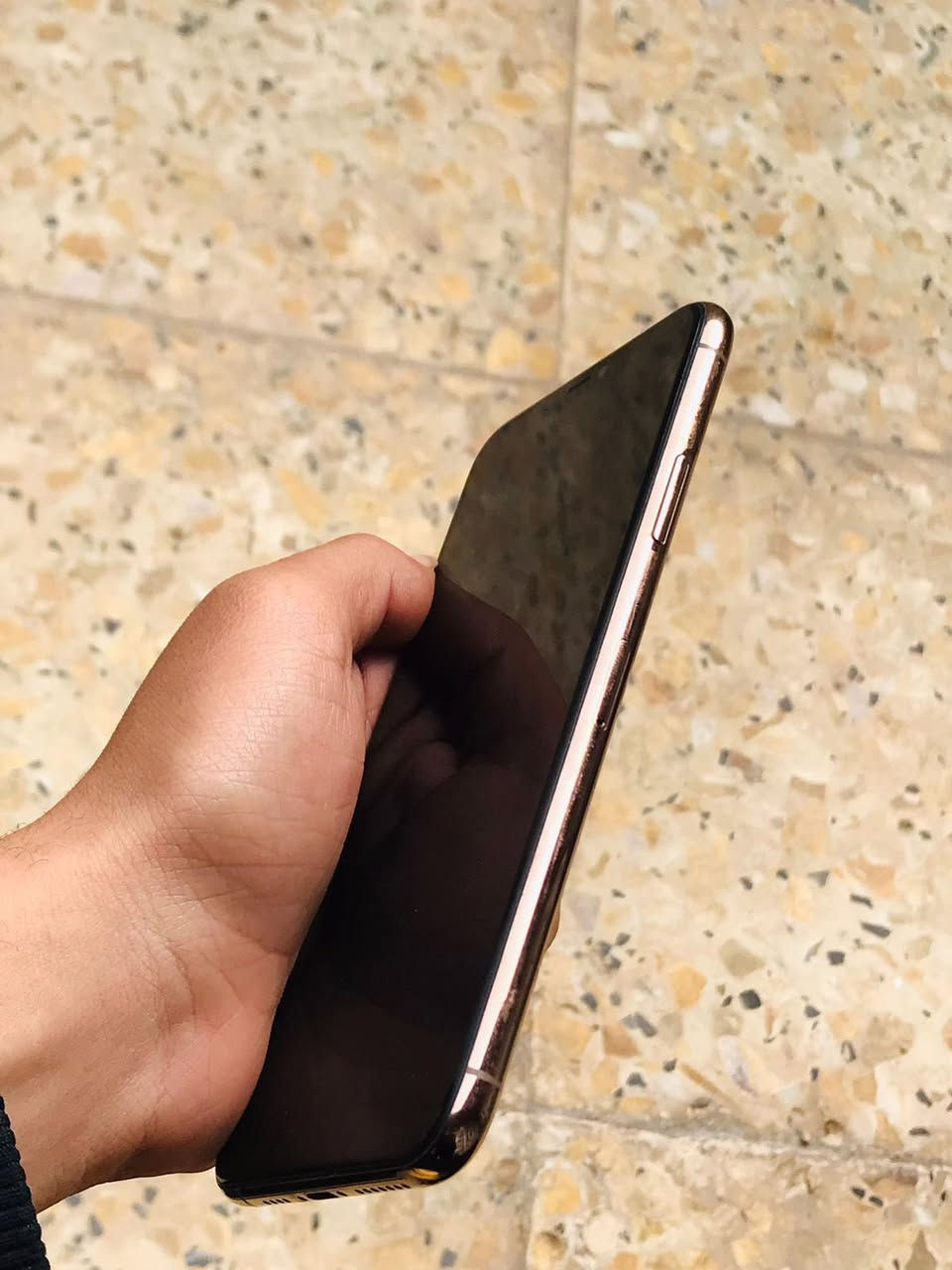 السلام عليكم أيفون 11promaxللبيع الجهاز مكفول كفاله عمامه شخط مابي لونه مميز ذهبي ذاكره 256 بطاريه 87مابدل بي يي شي الجهاز ما استعمله هواي السعر 400 وبي مجال بسيط


**إذا كنت صاحب هذا الإعلان وتريد حذفه لأي سبب، رجاءا أرسل رسالة إلى الدعم الفني**