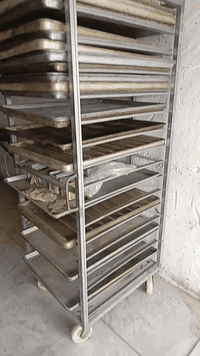 غراض مطعم للبيع بسعر مناسب كل حاجة بسعر واتصل ع رقم الهاتف 07708833368