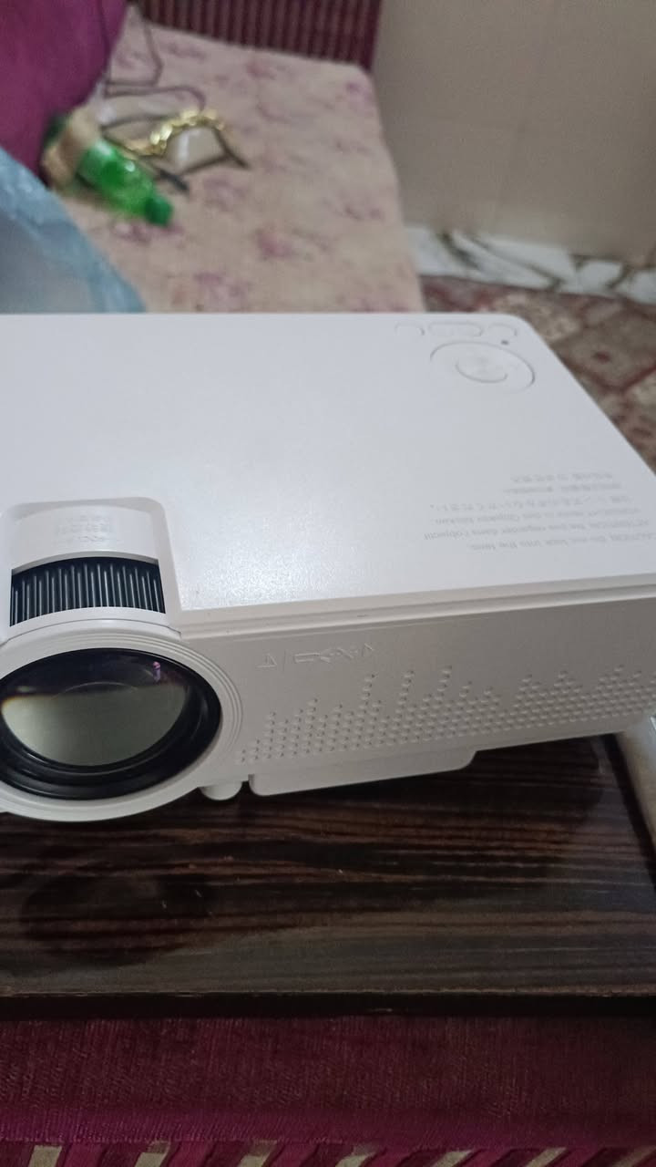 داتا شو نوعيه جيده وراقي جداً بالنهار والإنارة مشتغله وهيج أما بالظلمه الوضوح ايصير  بدقه عاليه الجوده ملحقاته كامله نقص فقط ريمونت بي توقيت لازم تشتريله ريمونت أما السعر حلل وأخذه و تدلل الخاص مفتوح وبالخدمه بابل مركز المدينة


**إذا كنت صاحب هذا الإعلان وتريد حذفه لأي سبب، رجاءا أرسل رسالة إلى الدعم الفني**