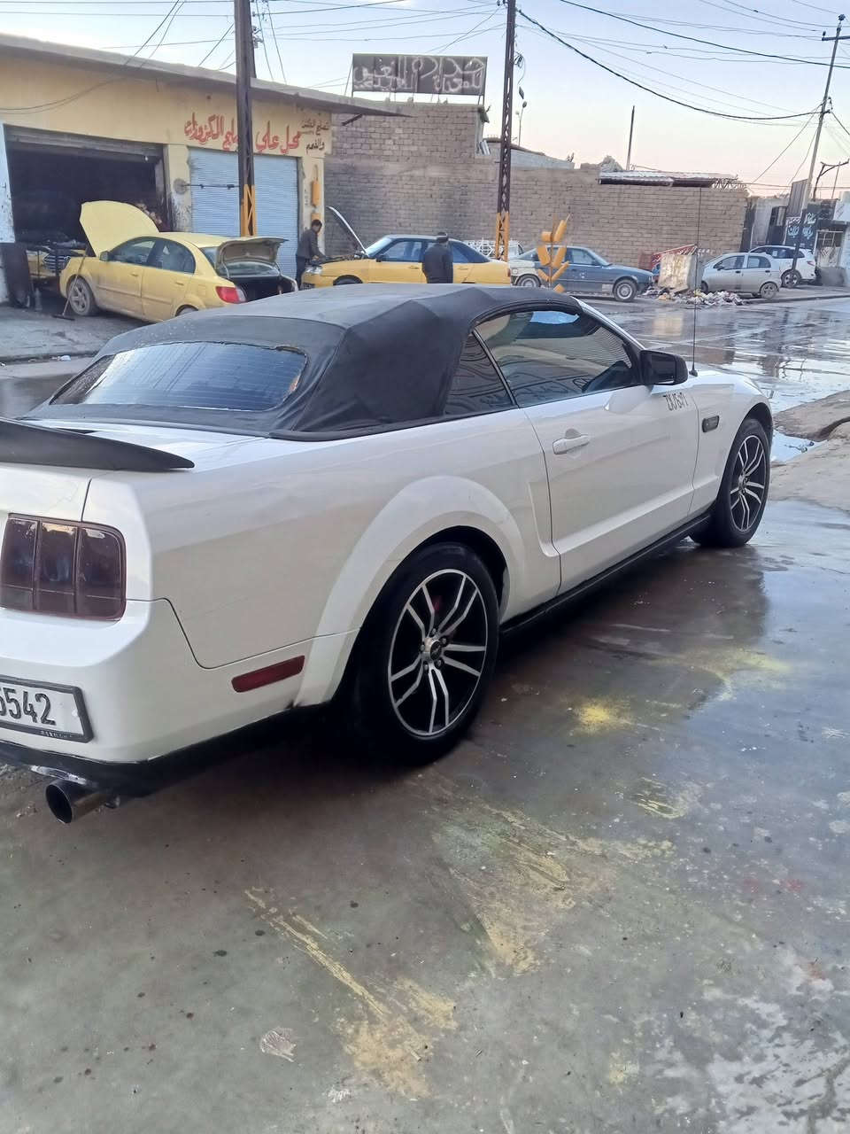 السلام وعليكم موستنك كشف 2007 رقم نينوى جديد سنويا  29 محرك 400 مل كصه شرط تبريد تدفئه اكزوز رياضي بدون حادث صبغ بس بوند السعر 70 وبيها مجال شي قليل يرهم امراوس حسب قناعه ***********  ***********
