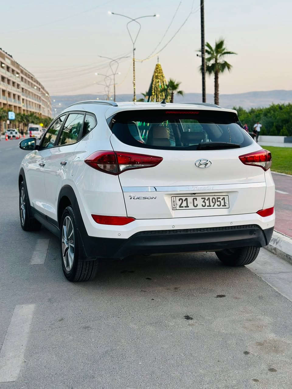 هیوندای توكسون موديل ٢٠١٨ خليجي سيارة مكفولة مابي سبوخ  مواسفات معروفة داخل اسفر ماشية ١٦٠ الف كير و محرك بشرط رقم و سنوية جديد 
مكان سليمانية
سعر ١٧٨ ورةقة و مجال بسيط 
***********
