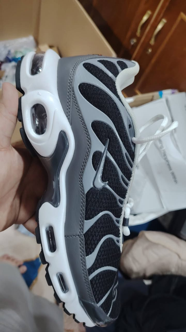 حذاء نايك اير تي ان قياس 44 يلبس 43 رجل رفيعة السعر 30 مع التوصيل


**إذا كنت صاحب هذا الإعلان وتريد حذفه لأي سبب، رجاءا أرسل رسالة إلى الدعم الفني**