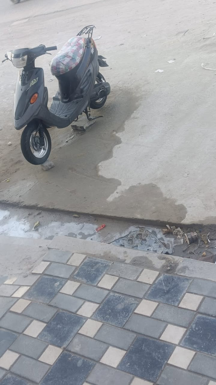 سلام عليكم دراجه بيج لبيع كفاله عامه إذا مفتوحه اخذها بلاش اني مطلها حاويه بيدي والوصل موجود ***********
