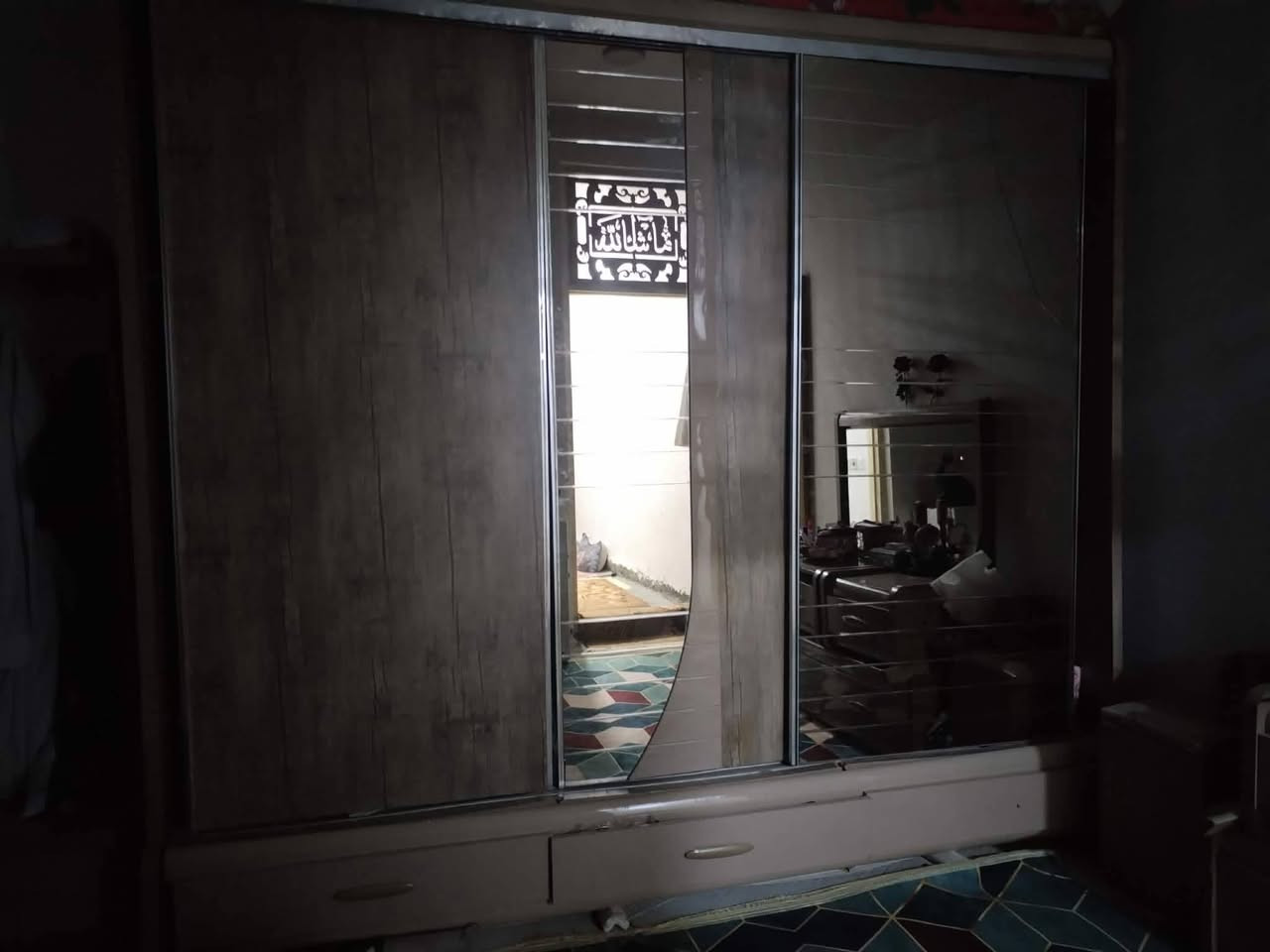 غرفه تركيه نظافتها 90من100 سعرها 250 ب مجال  عنوان كوت خاجيه شراء خاص فقط 🤍 
 تابع حسابي ليصلك كل ماهو جديدي #حسابي الوحيد والرسمي غير مسوؤله عن باقي الصفحات العندو اغراض نظيفه وسعر مناسب يدز صورها خاص ابيعه  بعموله بعد البيعه @إشارة


**إذا كنت صاحب هذا الإعلان وتريد حذفه لأي سبب، رجاءا أرسل رسالة إلى الدعم الفني**