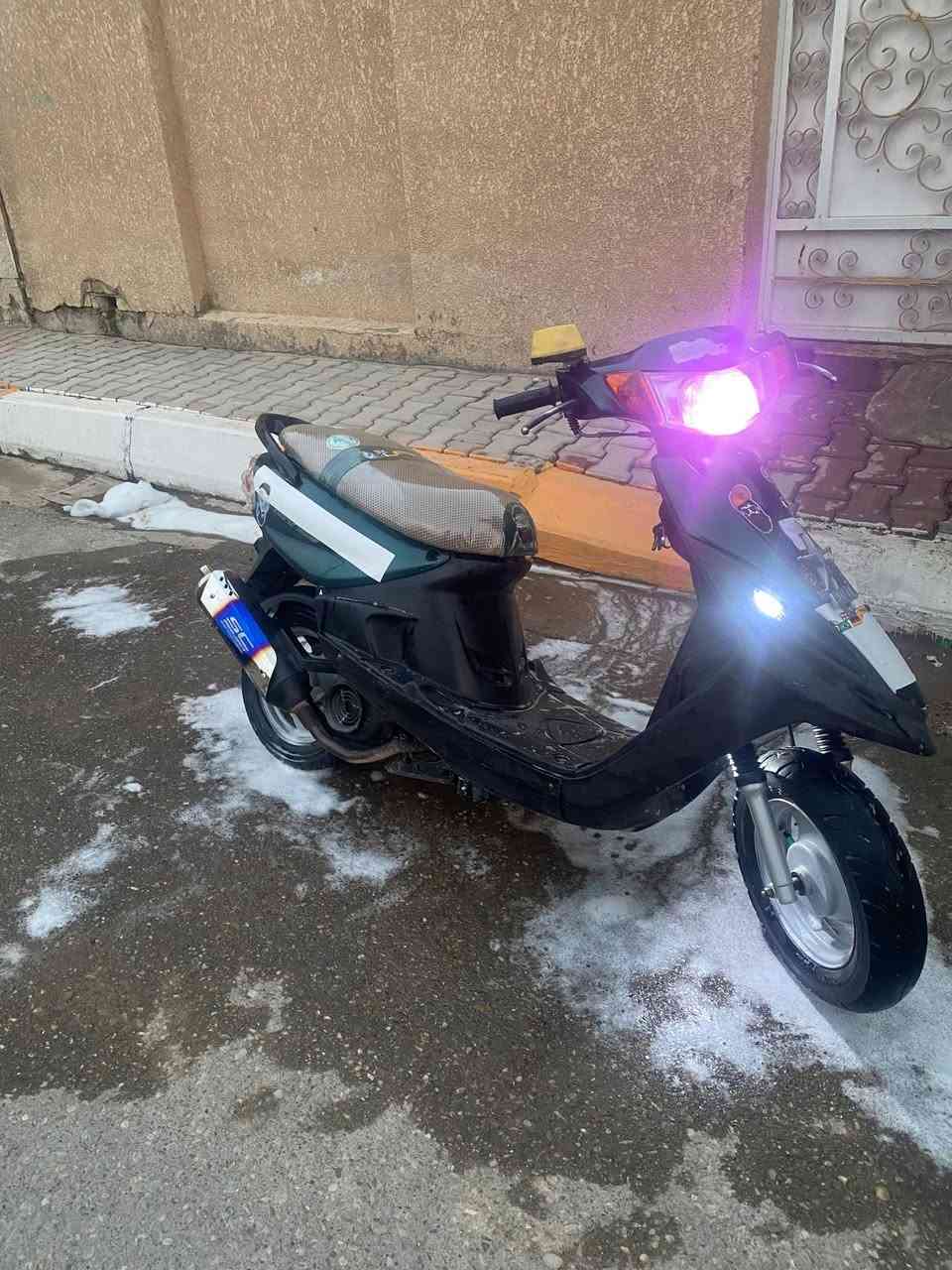 السلام عليكم دراجه ماكس قجمه للبيع كفاله عامه من كفرات وكهربائيات مكينه خرسه كاسره رنك فقط مكاني اديالى بعقوبه خاص مفتوح وهذا رقمي*********** قيم وخذ
