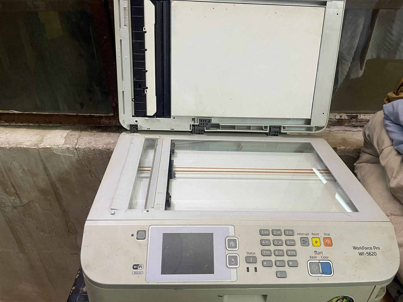 طابعة أيبسون (طباعة، نسخ، مسح ضوئي، فاكس)  34 صفحة بالدقيقة، تدعم WiFi والطباعة على الوجهين، سعة درج 250 ورقة، أحبار 4 ألوان.  السعر ٢٠٠ العنوان الموصل الحمدانية للأستفسار خاص دهوك, العراق


**إذا كنت صاحب هذا الإعلان وتريد حذفه لأي سبب، رجاءا أرسل رسالة إلى الدعم الفني**