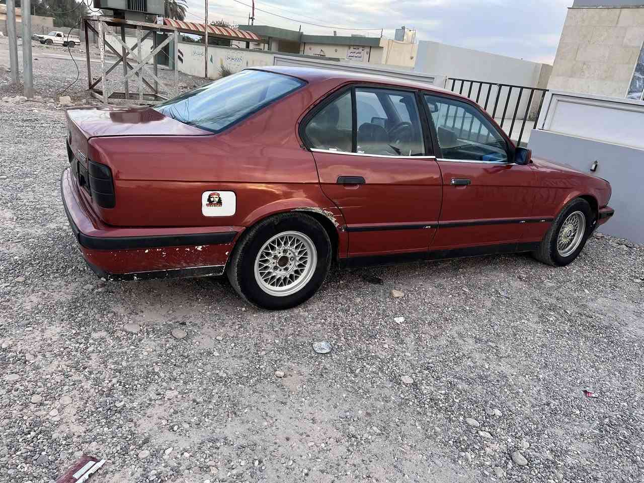 السلام عليكم شباب بي ام 525 مكينه مسكر كير عادي رقم اربيل مروس بس ***********
