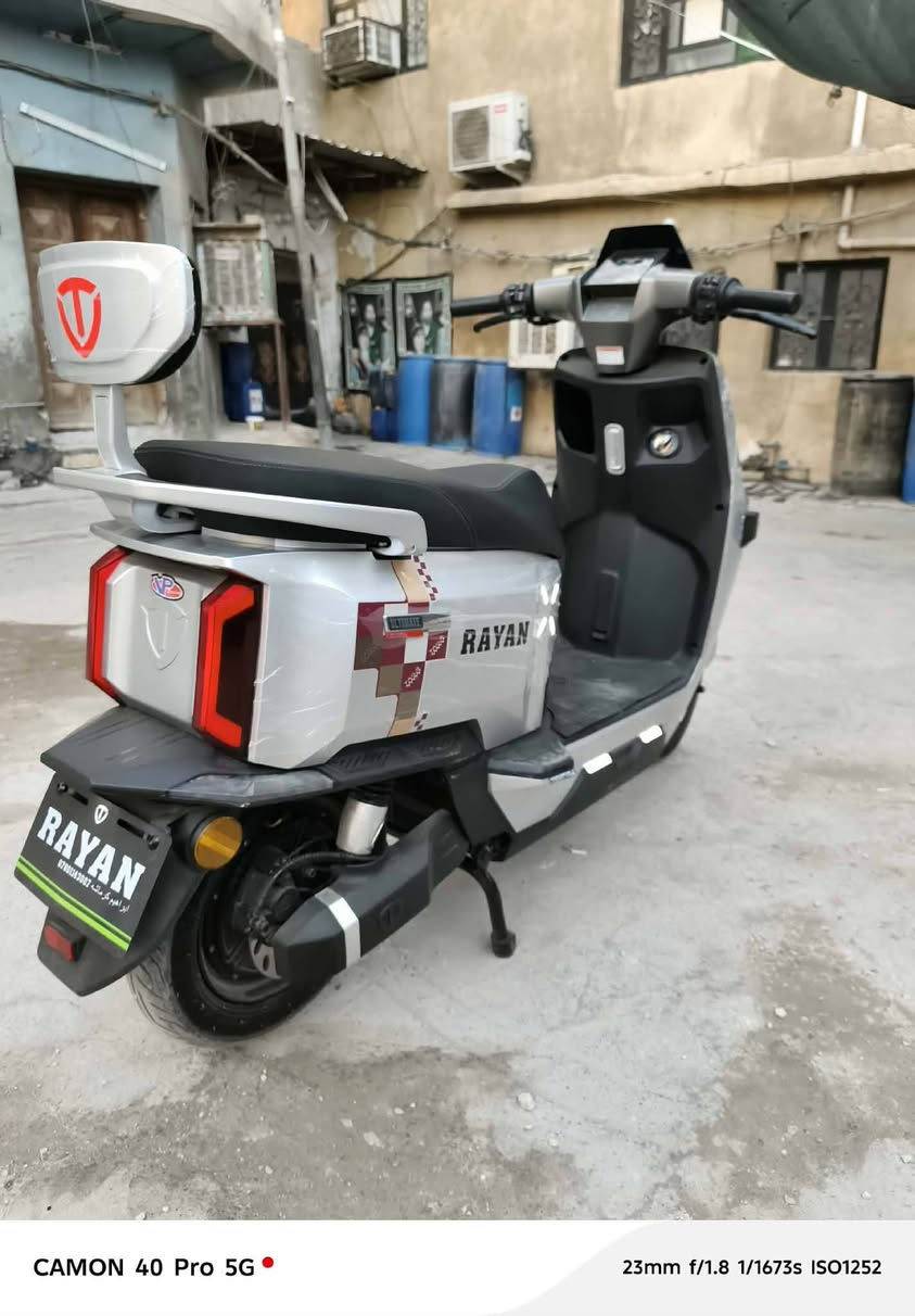 السلام عليكم دراجة شحن ريان موديل 2026اصدار حديثه استعمل 10ايام نضام بصمه 6بطارية كبير *********** سعر 800.عنوان بغداد سوك الغزل سرعه 60حقيقي وصل موجود ملف 2000
