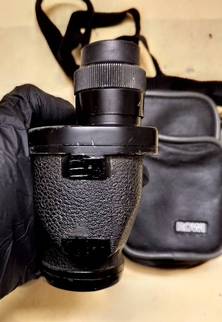 ناظور الماني تك عين نظيف 
وباه جنطة جلد وقبغات 
كلش صافي شرط الفحص 
45 الف مع التوصيل 
واتساب ***********
