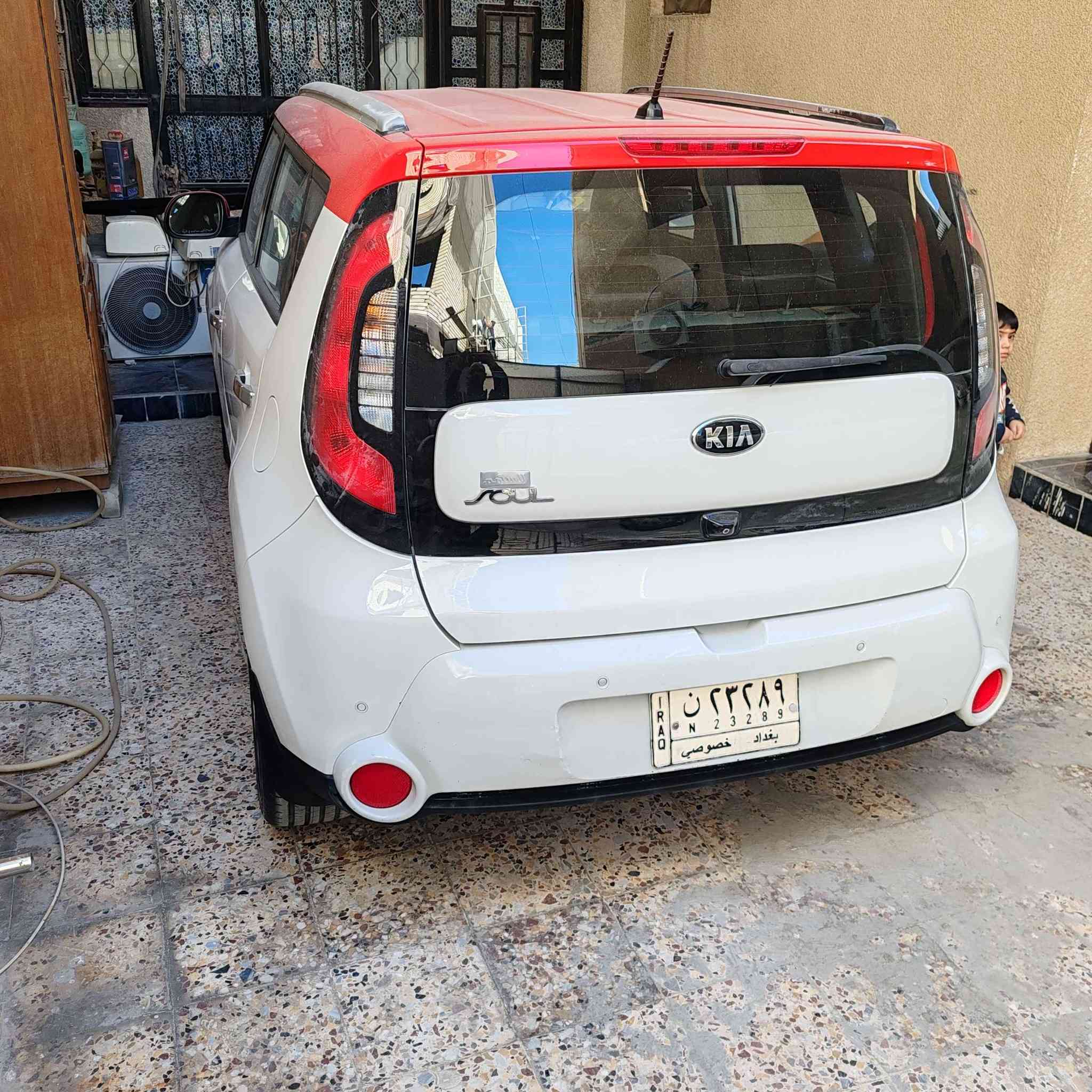 كيا صول موديل 2015 خليجية بدون حادث فقط تكحيل بالبنيد بسبب جراد محرك 1600 دوش سيارة جدا نظيفة استخدام شخصي ماشيه 110 الف كيلو مرايات شفط كاميراة خلفية شاشة لمس تحكم ستيرن جهتين نظام ايكو مكانها بغداد السيدية للاتصال *********** والسعر المطلوب 118 ورقة بغداد, العراق
