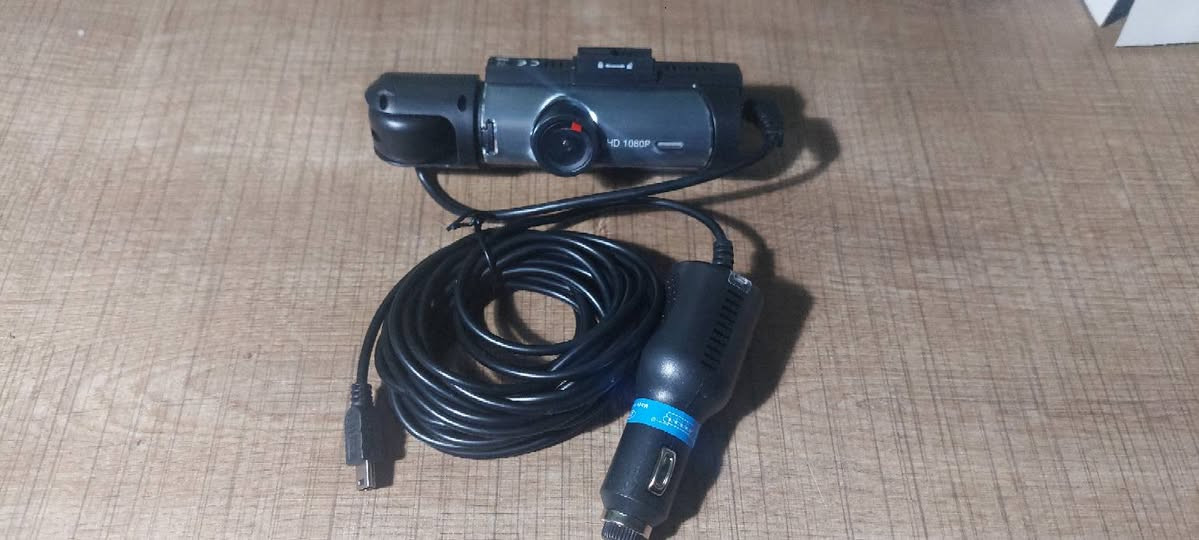 داش كام دبل كامرة دقة 1080
ب٢٠ على أول تم


**إذا كنت صاحب هذا الإعلان وتريد حذفه لأي سبب، رجاءا أرسل رسالة إلى الدعم الفني**