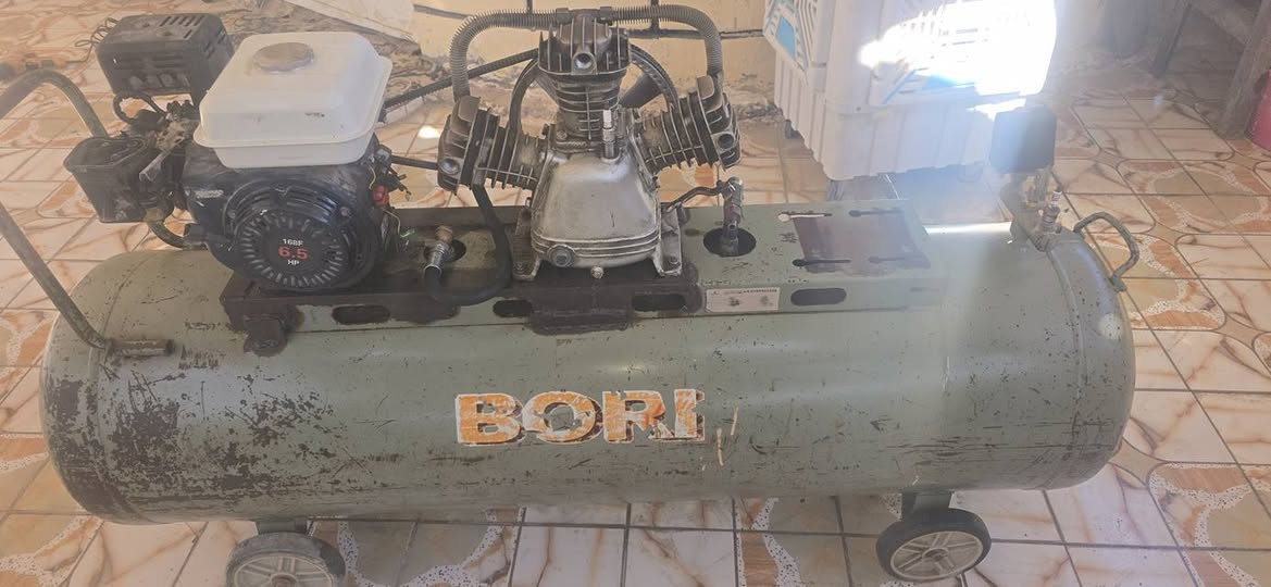 كنبريسر للبيع حجم ٣٥٠ عل فحص السعر ٤٥٠ الشراي يجي خاص او ينتصل عله الرقم ***********العنوان حله حلة, بابل
