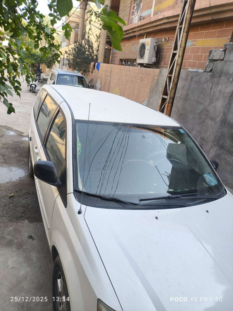 أعدت النشر بسبب الوعود الكاذبة
دوج كرفان للبيع 2009 سياره داخله كلين 
قطعتين صبغ بدون تبديل السونار موضح 
سياره 3 قطع تبريد 7 راكب كشنات بلع
سياره معروضه118 وبيها مجال بسيط 
مكانها ديالى. بعقويه ***********
