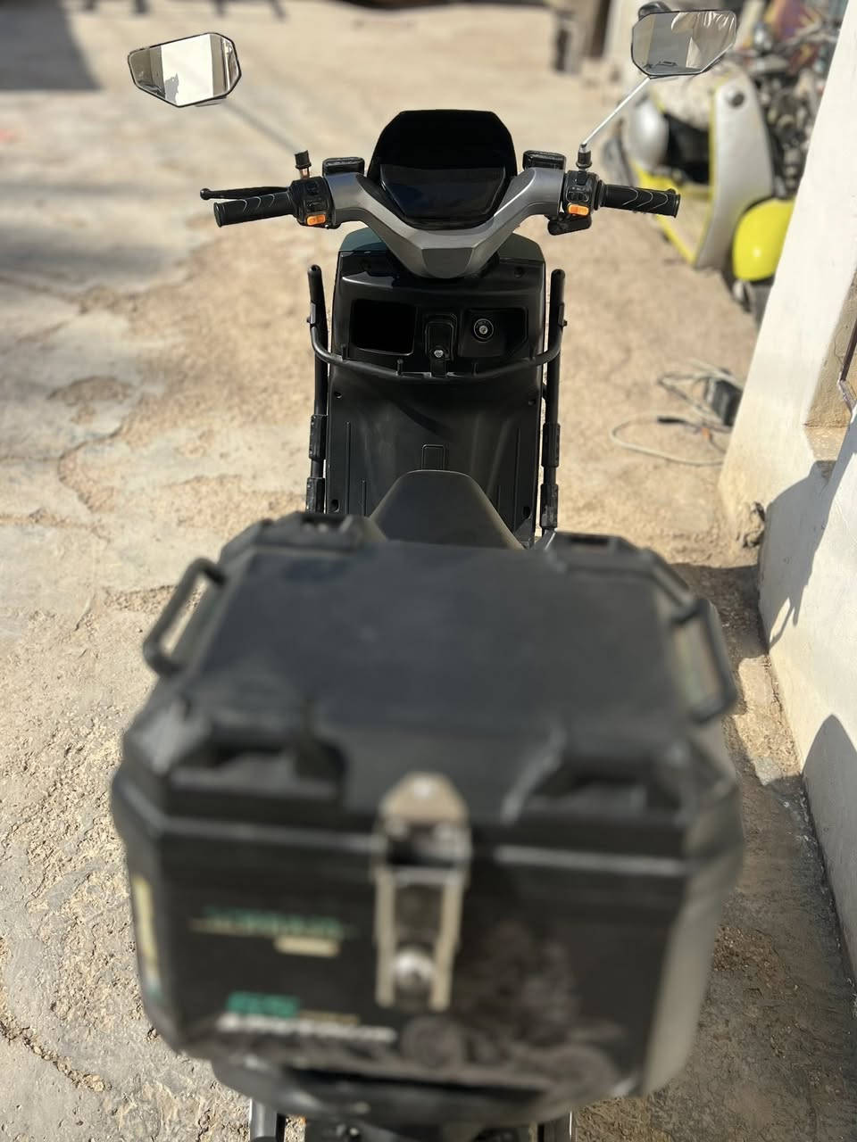 دراجه للبيع  سكنس 318 شركت HVS.
اي نقص مابيه بعدهي جديده 6 بطاريات ملف2500

اشاير لايت عالي ناصي السعر 700 الف وبيه مجال رقم  *********** مكان بغداد ابو غريب
