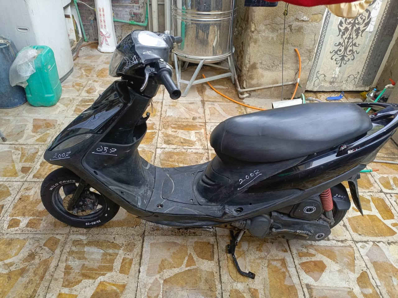 ماكس عدله كامله مكمله شلعه معدل كهربائيات سلف هندر دبلات اوراق كامله وبسمي دراجه ما تصرف عليها ربع كلها شغاله جيب فيتر وفحص وخذ بوشه 49 كفاله نضوح تبخير تنقيص مكينه ما ينسمع صوتها خرسه سعر 550 مكاني الحسينيه مال راشديه بغداد 
***********
