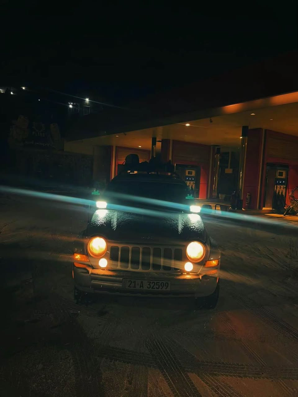 جیب لیبرتی 
کوردی / عربی 

مۆدێل ٢٠٠٧ مەرغوبترین جیپ لیبرتی 
فوول مواسەفات: 
کوشین جلد .
تاکە جیپ لیبرتی لە عێراق و کوردستان ناوی کراوەتە دوو رەنگ .
سلاید .
کوشین کارەبایی .
دەبڵ ئەکسل و تاک ئەکسل و دەبڵ ئەکسلی قورس و سوک. 
بەهێزترین مەکینەی لەسەرە ٣.٧ لیتری ٦ پستن. 
چەمچەی جەبەلی. 
تایەی جەبەلی نوێ نوێ ، مارکەی (hankook)نێودەوڵەتی.
غازی ٦٠ لیتری ئیتاڵی تازە بۆ بەستراوە هەموو شتی بە زەمان و نوێیە .
کۆبۆنی بەنزینی کەرکوکیشی هەیە ❤️

ژمارە و ساڵیانە هەمووی نوێیە ، بە شەرتی بە ناو کردن .

مەکینە گێر ئەکسل و دەبڵ ئەکسل هەموو شتی بە شەرتە هیچ نوقستانی نییە بە شەرتی ١٠٠ فیتەر ، رونی ئەکسل و مەکینە و هایدرۆلیکی گێری تازە گۆڕدراوە .
الحمداللە هیچ عەیبی نیە ماڵی دۆستە 
بۆ ئەم جەوەی کوردستان شازی ئۆتۆمبێلە شەرمەزاری هیچت ناکات ان شاءالله ، بۆ ناو بەفر و شاخ و سەفرەی بەهاری باشای ئۆتۆمبێلەکانە .
تەنها پارچەیەکی سبوخە 
کاڵ بوونەوەی نیە .
0 7 5 0 8 8 7  1 8  2 8 

نرخ ٩٦$ و مەجالێکی تیایە بۆ کڕیاری ئازیز ❤️.

ارغب جيب ليبرتي ٢٠٠٧ 
فول مواصفات.
كشن جلد .
كشن كهرباءي.
داخل لونين .
دبل اكسل ، 2HI , 4HI , 4LO .
ارغب مكينة ٣.٧ ليتر ٦ سلندر .
سيارة عليه تايرات جبلي ماركة hankook عالمية .
جمجه جبلي .
منظومة غاز جديد و اتالي بشرط .
سلايد .
الحمدلله سيارة مابي مشكلة و كلشي بشرط .
كير مكينه اكسل و دبل اكسل كله بشرط .
مبدل دهن مكينة و اكسل و هيدروليك كير . 
رقم و سنوية كله جديد و شرط تحويل .
كوبون بانزين كركوك .❤️

سيارة جبلي و مال جبل و كامبينك و سفر . 

سبخ : قطعة وحدة سبخ . 

سعر السيارة: ٩٦$ و بيها مجال ‏للطيبين.❤️

0 7 5 0 8 8 7  1 8  2 8 أربيل, العراق
