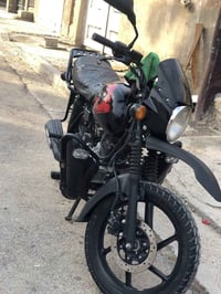 من رخصت الكروب بوكسر جبلي وراق دراجه مكفوله نضافته شوفت عينك وتجي تكلب...