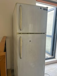 ثلاجه • للبيع • أجهزة منزلية