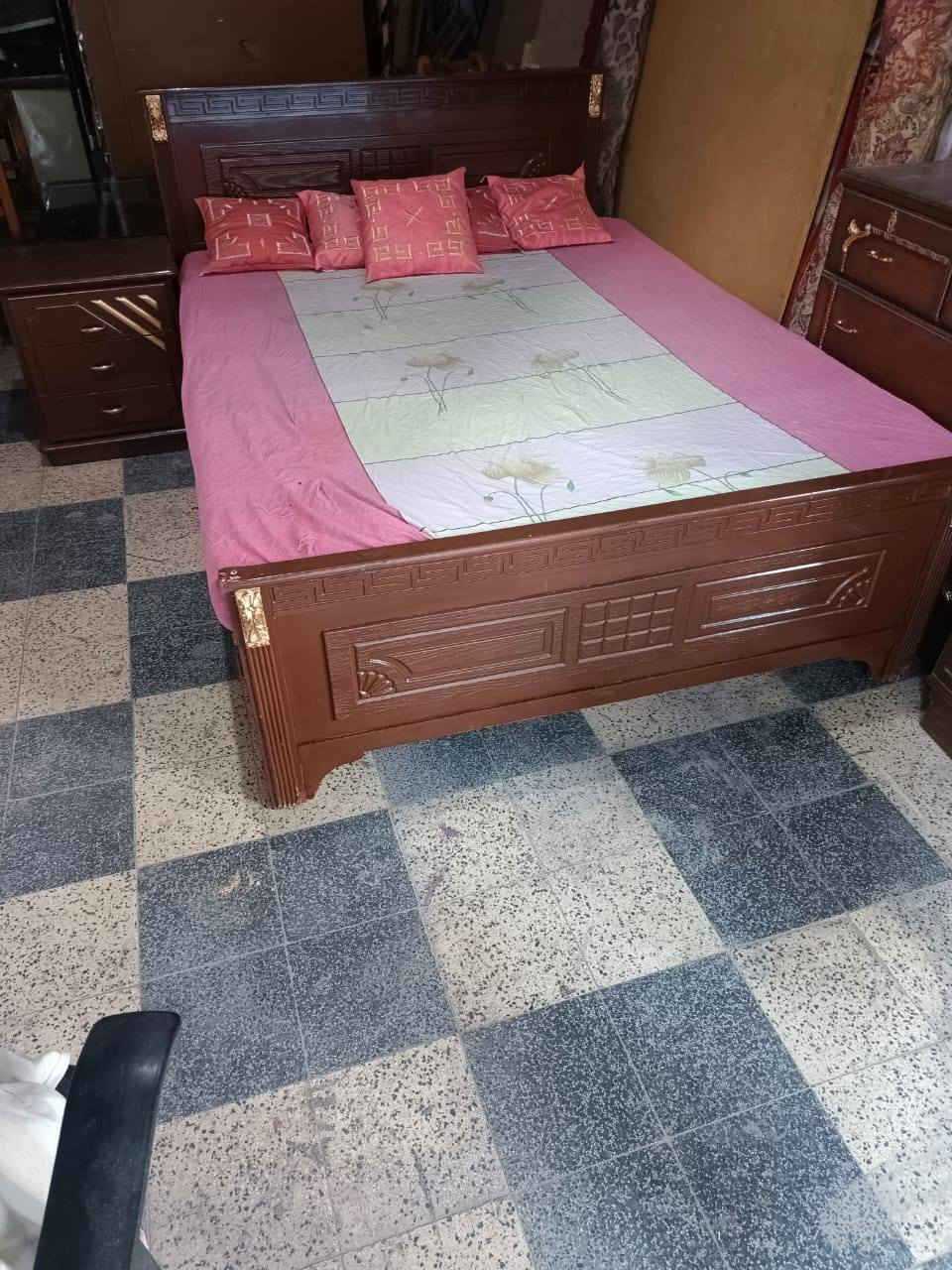 يا جبار للبيع غرفة نوم تقيلا قلبا بلاكي بلغاري قواعد زان تخت صندوق اخت جديده
للتواصل0965009777


**إذا كنت صاحب هذا الإعلان وتريد حذفه لأي سبب، رجاءا أرسل رسالة إلى الدعم الفني**