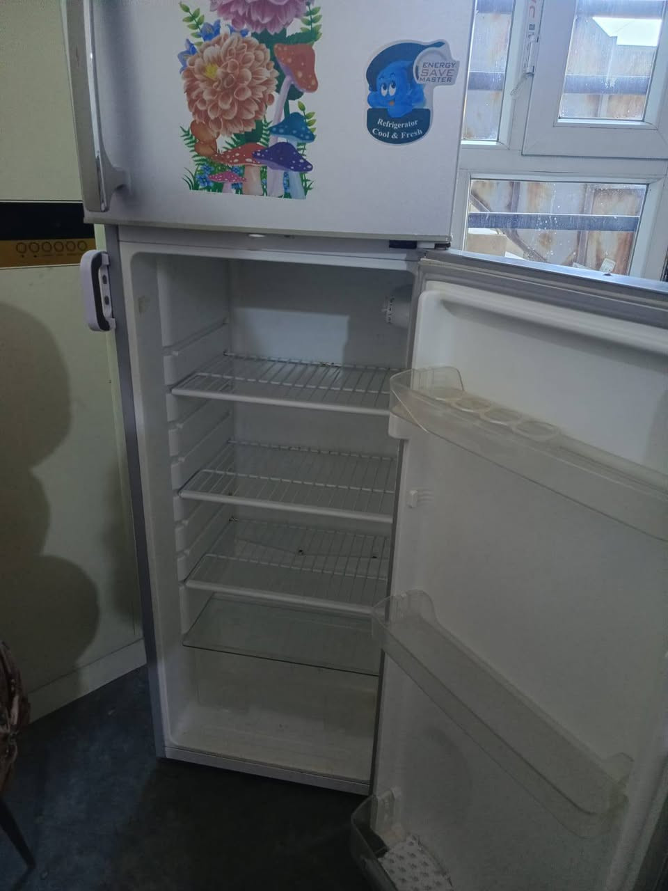 سلام عليكم عاده نشر سبب الوعود الكاذبة ثلاجه للبيع شرط الفحص بعدها جديده السعر 130 وبيها مجال 
وتشتري سبالت ومكيفات عاطله تلفه محتركه 
***********
***********
