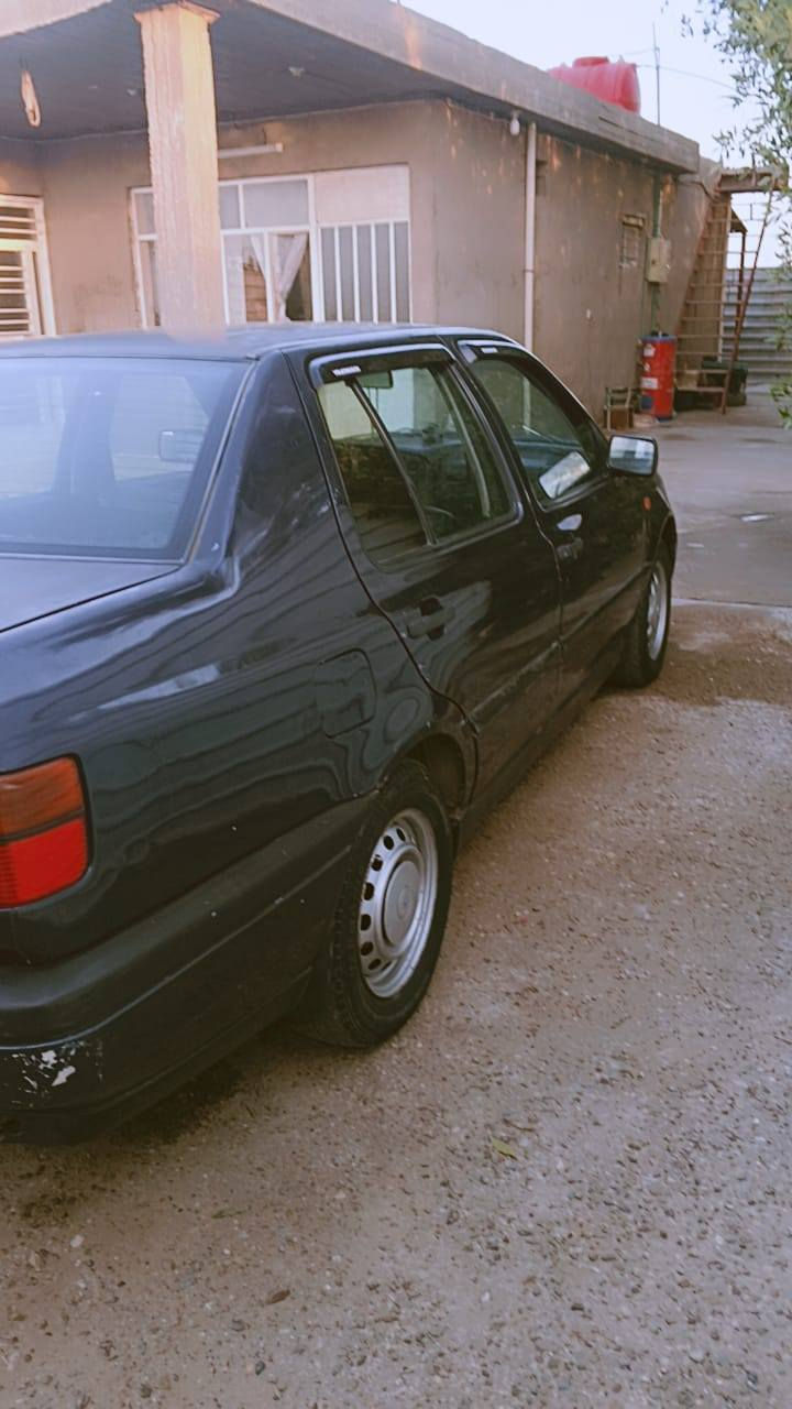 سلام عليكم كولف فنتو للبيع السياره بأسمي موديل 1992 مكينه بيها تبخير  كير جديد اوتو ماتيك ميكانيكي بيها ايرفلو عاطل تبريد شغال تخم تاير جديد ويل اصلي رقم بغداد انكليزي غرفه نضيفه صدرها نضيف مكان السياره بغداد الشرطه الخامسه 
السعر 38 وبيها مجال بسيط
للاستفسار ***********
