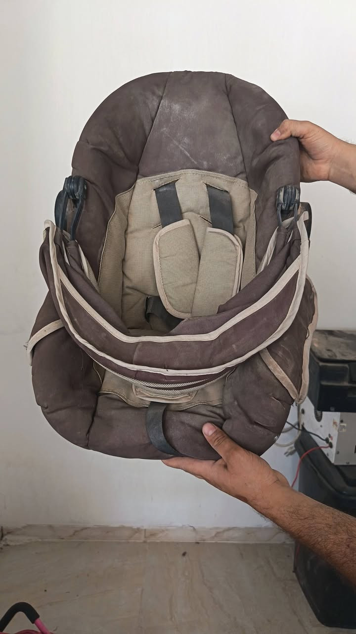 أغراض للبيع ميز بلازما و كومدي و طابعات ثنين برذز قديمة الألوان مخبوطة بيها و الخ كانون جديدة تطبع وجهين يرادلها فقط كاترجات مال الوان و بايسكل بناتي و كرسي اطفال يتخلى بالسياره الأسعار جوة كل صورة


**إذا كنت صاحب هذا الإعلان وتريد حذفه لأي سبب، رجاءا أرسل رسالة إلى الدعم الفني**