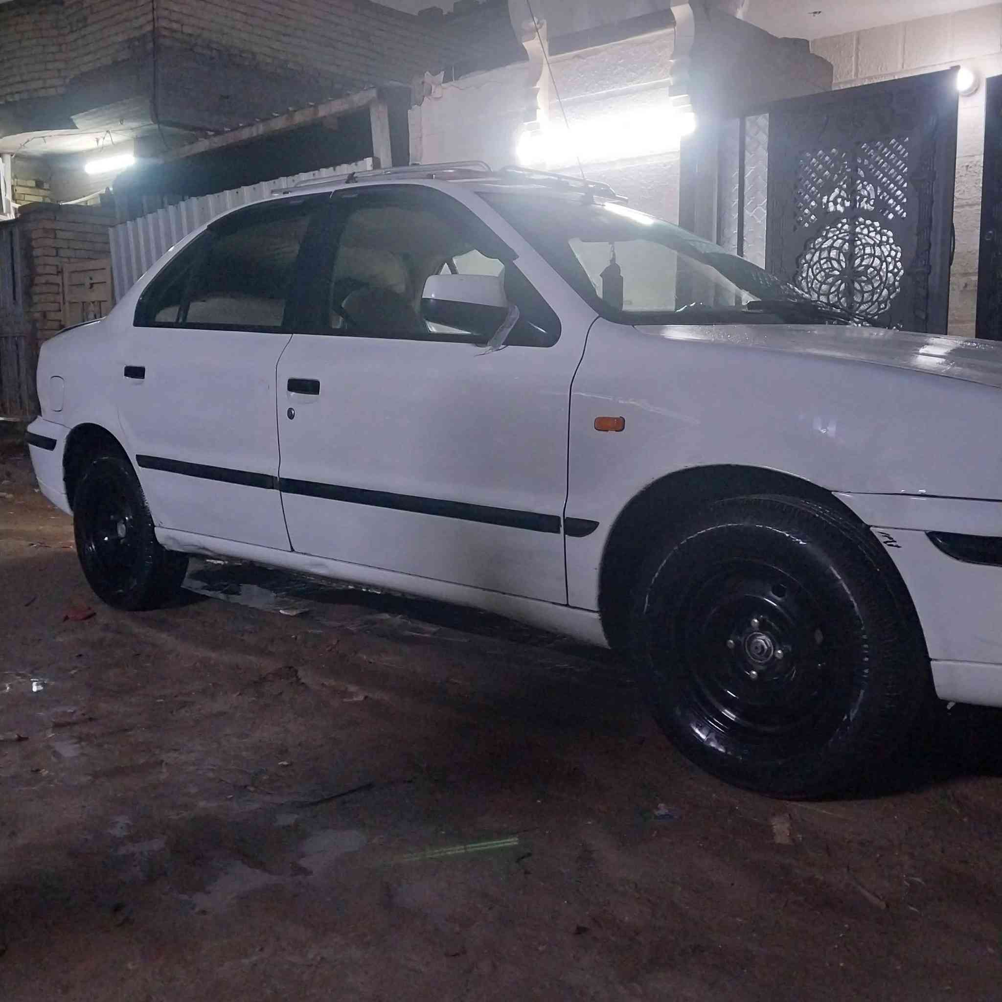 السلام عليكم سمند 2010 .. تخم تاير  كير محرك  خير من الله رقم بغداد نكليزي  سعر 40 وبيهه مجال ***********
